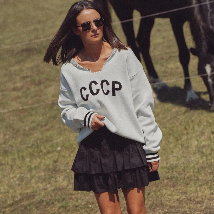 2025 رسالة متباينة اللون سترة برقبة على شكل v المرأة الشتاء الراقية الشعور فضفاضة ومتعددة الاستخدامات المرأة محبوك المرأة #2