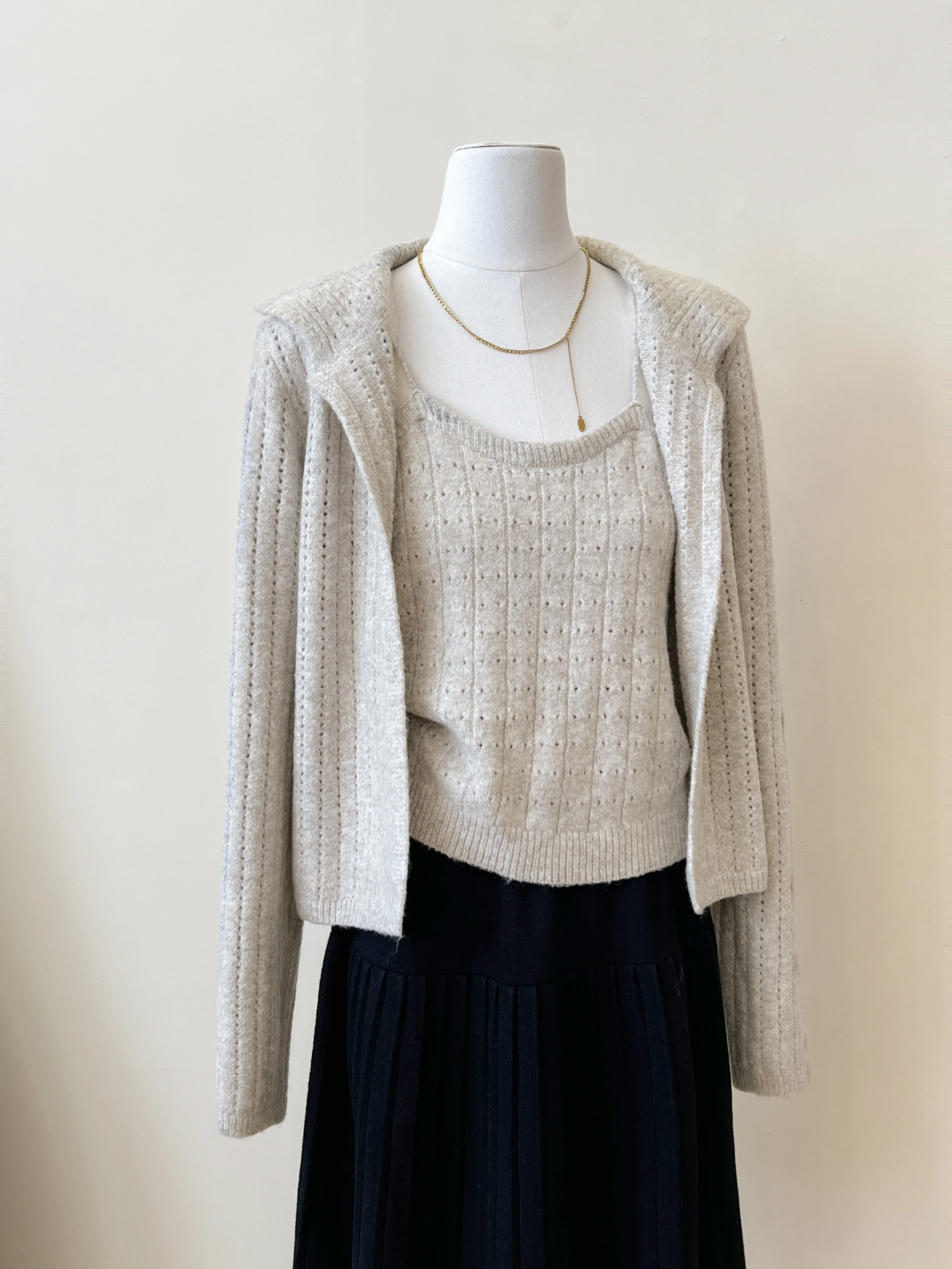 

Korean Style Early Autumn Outfit High-End Gray Hollowed Out Collar Knitted Cardigan Jacket, Camisole Layered Two-Piece Top
