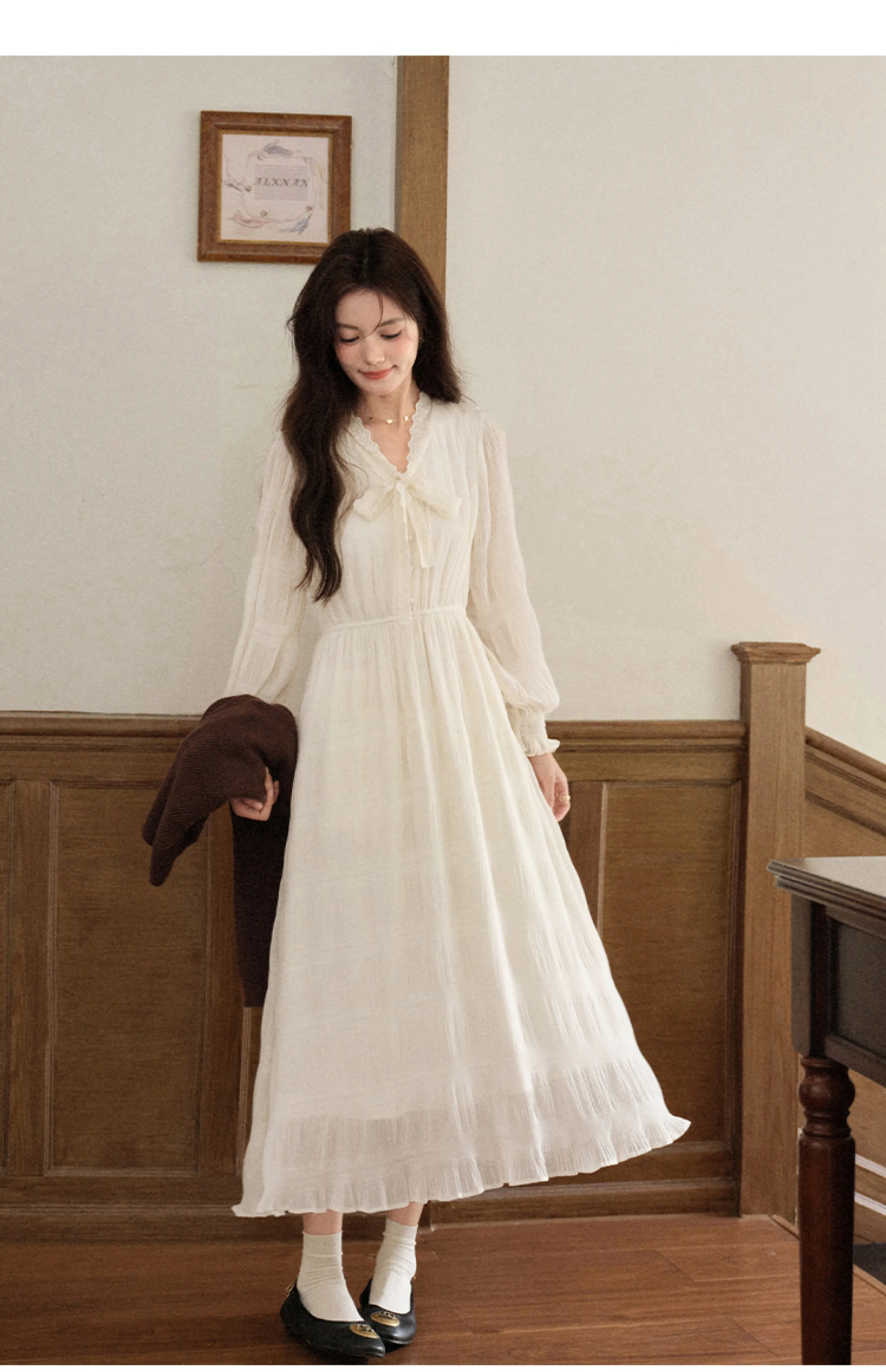 

ALXNAN Apricot Bow V-neck Dress for Women Autumn Slim Waist A-line Long Dress 2025 Autumn Elegant Long Sleeve Clothing L569108