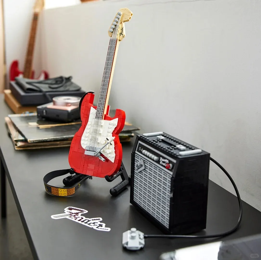 1074 piezas de bloques de construcción de guitarra Fanta rojos creativos de los años 70, juguetes de montaje, regalos adecuados para niños y adultos