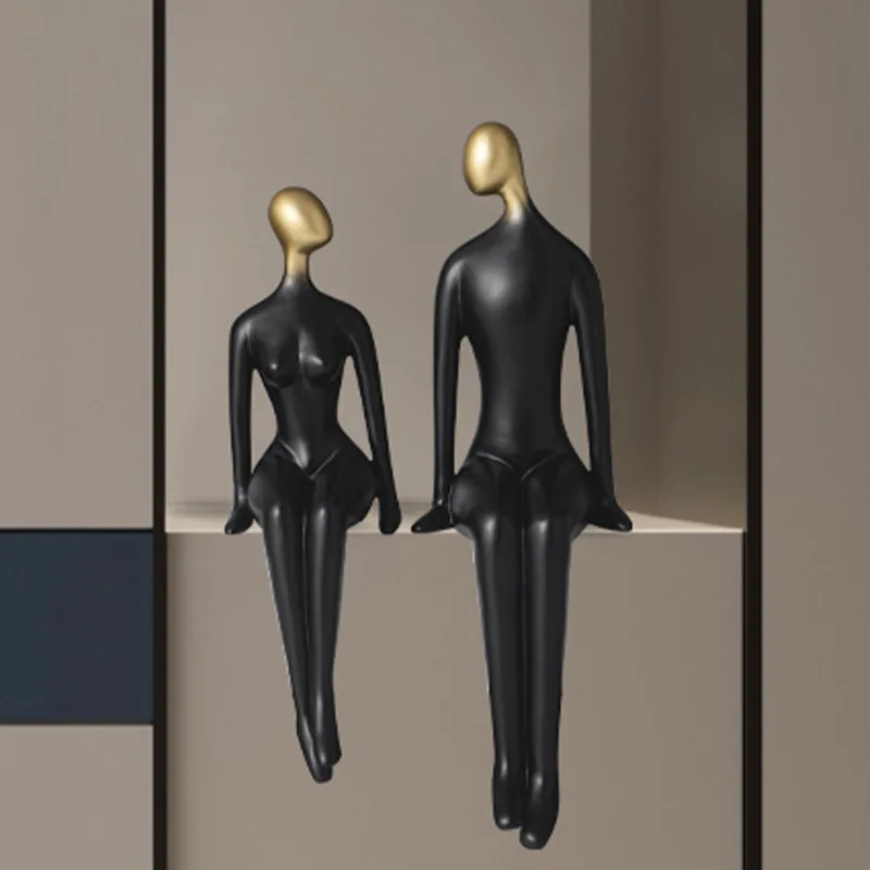 

Creative Abstract Figure Couple Sculpture Resin Crafts Wine Cabinet Ornament Art Black and White Resin Figure Statue Decoration
