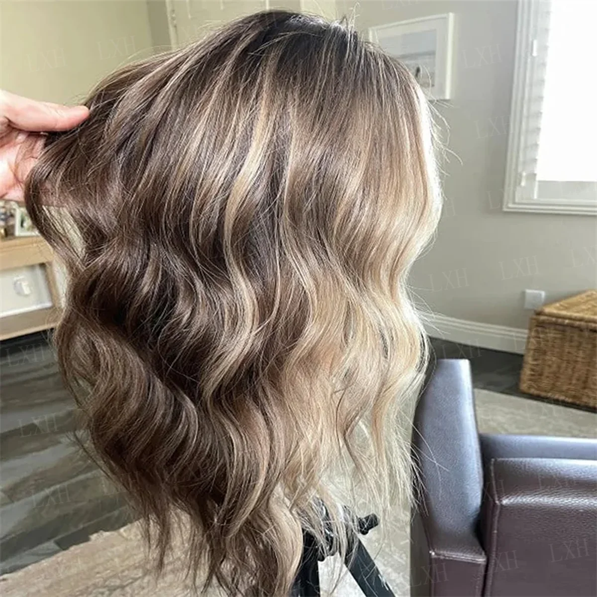 24Inch 180%Density Long Highlight Blond Body Wave HD Lace Frontal Wigs Hair Pre Plucked Hair Wigs For Women Baby Hair Deep Part