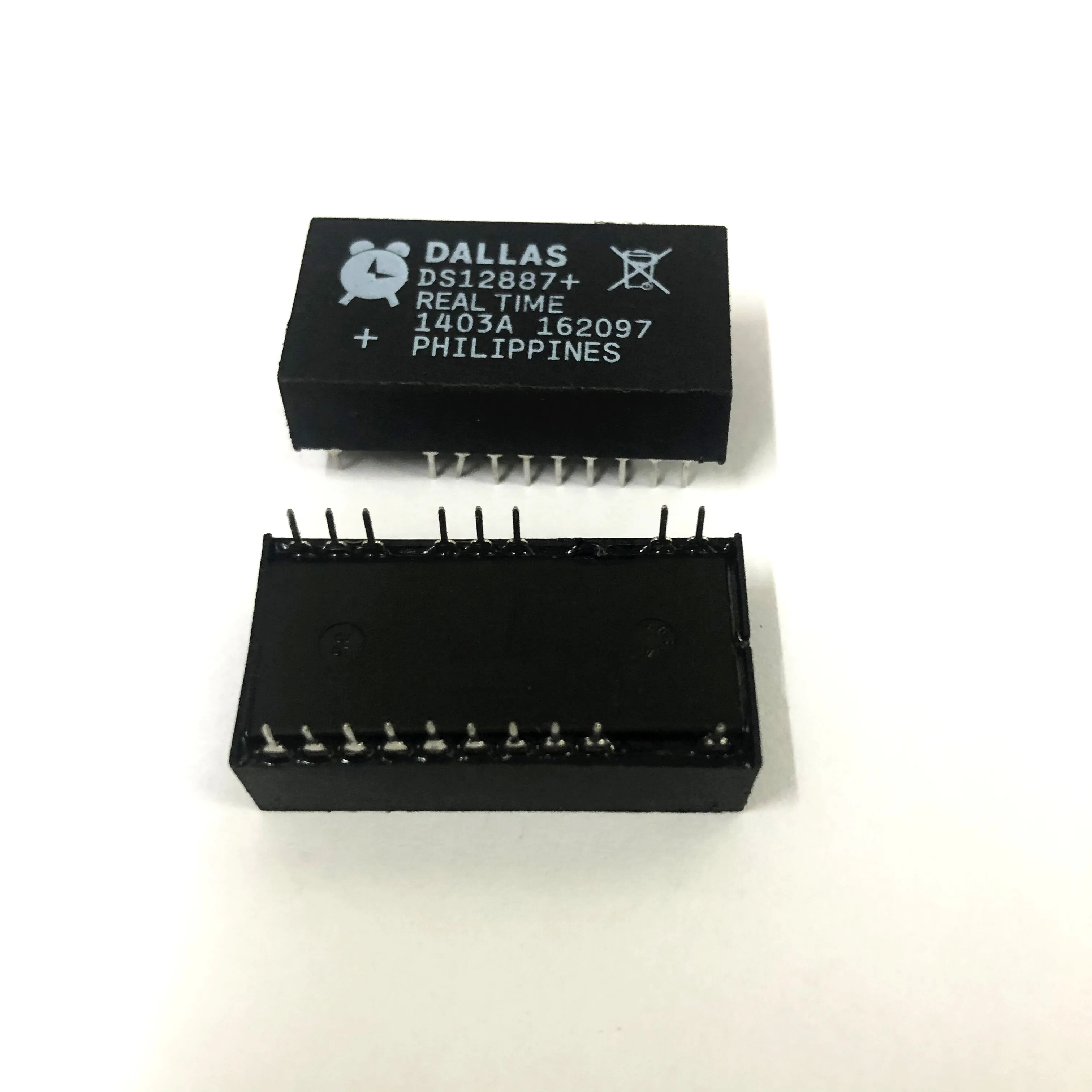 2Pcs DALLAS clock chip DS12887 + DS12C887 + real-time clock module, time IC DIP-18