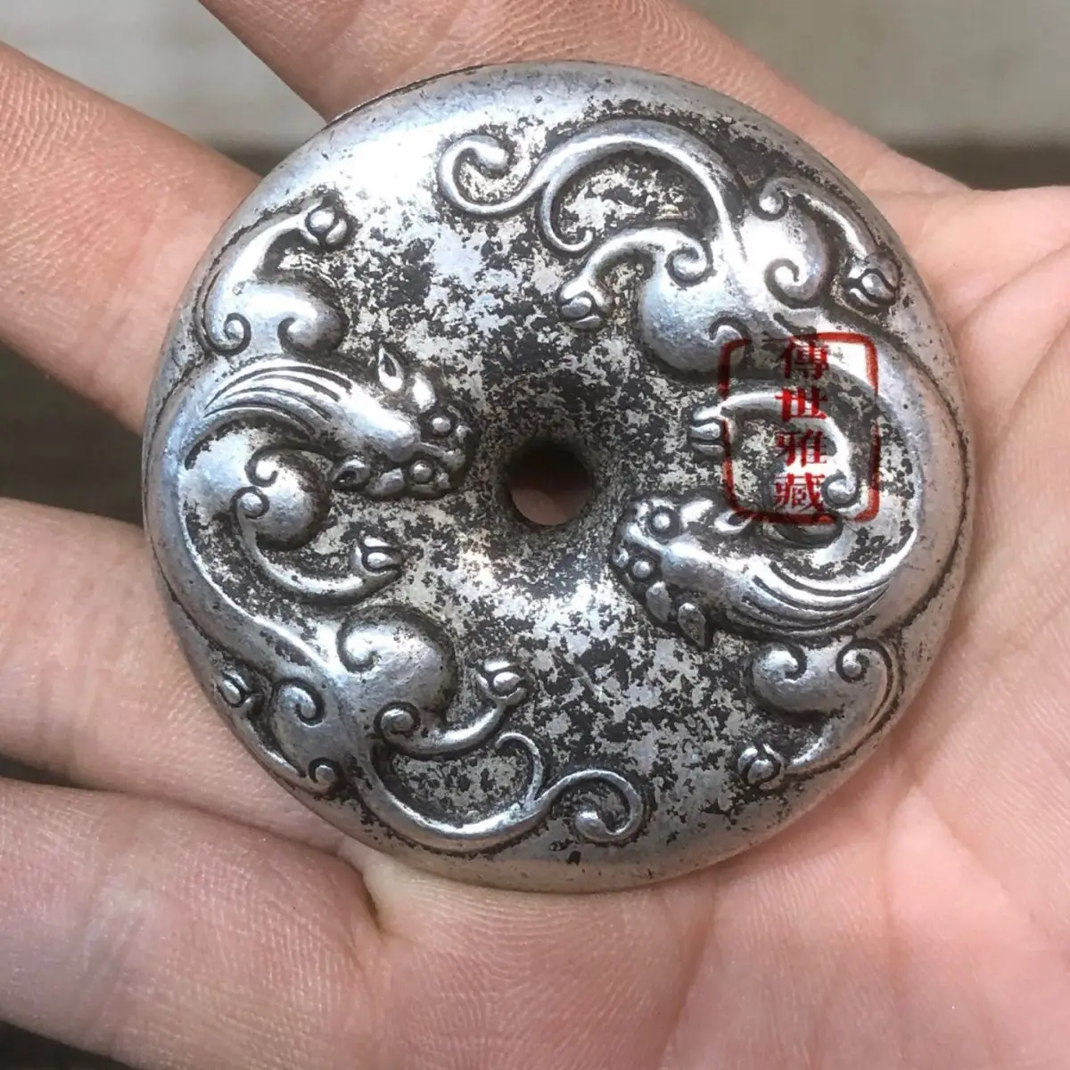 White copper antique peace buckle niche new solid light luxury Pixiu wealth ancient method necklace