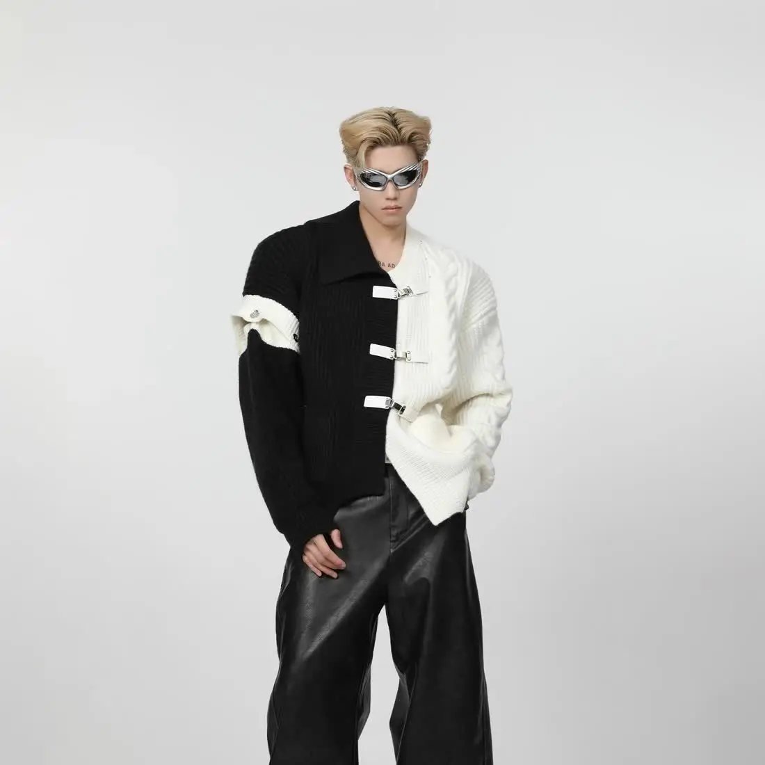 Sweaters For Men Irregular Black And White Contrast Cardigan Loose Fit Autumn Deconstructed New Metal Knitted Jacket Clothes