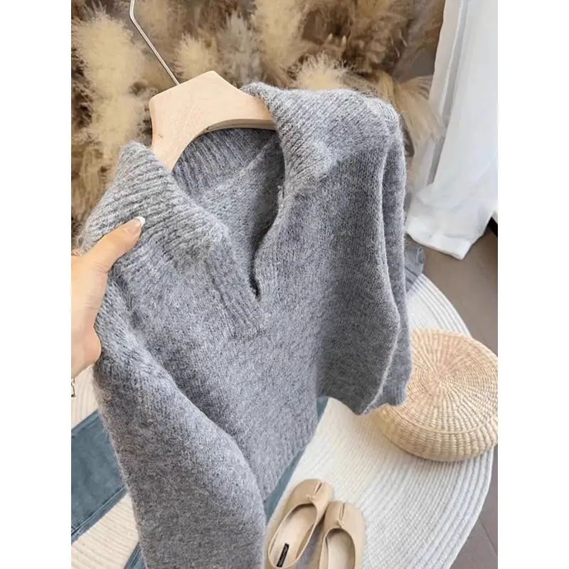 French Gentle Style Retro Soft and Luxurious Knitted Sweater for Women Loose and Lazy Style with a Flip Collar Casual Top