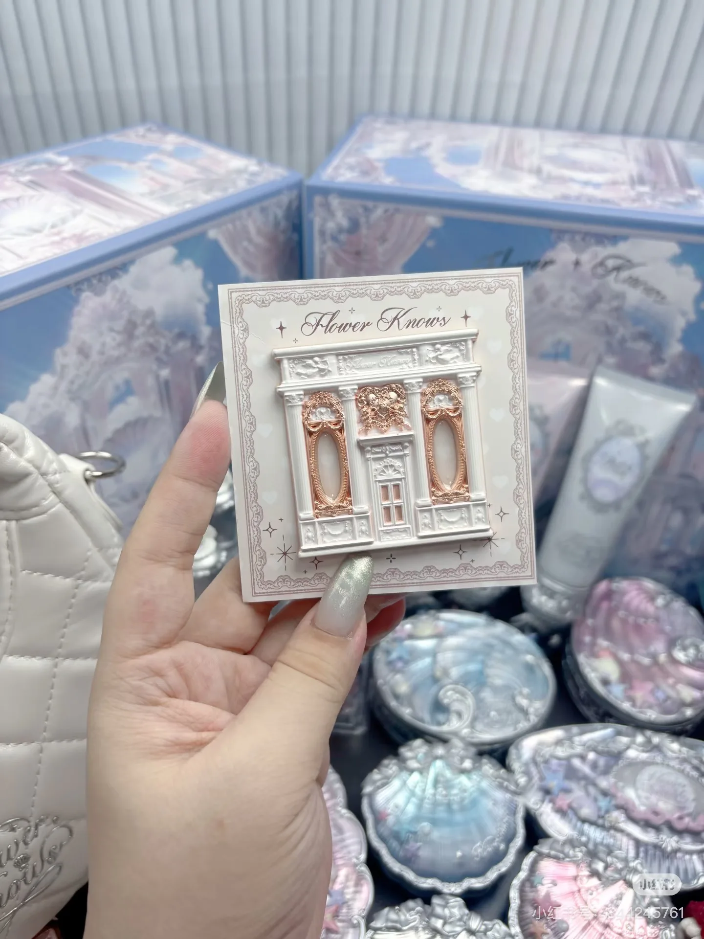 Flower Knows Shell Pearl Series Mini Mirror Portable Mirror Refrigerator Sticker Makeup Tool