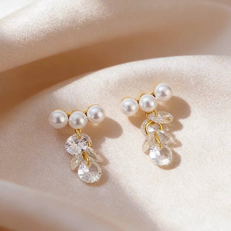 Luxuriöse und exquisite Imitationsperlen-Zirkon-Anhänger-Ohrringe für 2026 Damen-Mini-Ohrringe Vielseitige Schmuckaccessoires – Detail 8