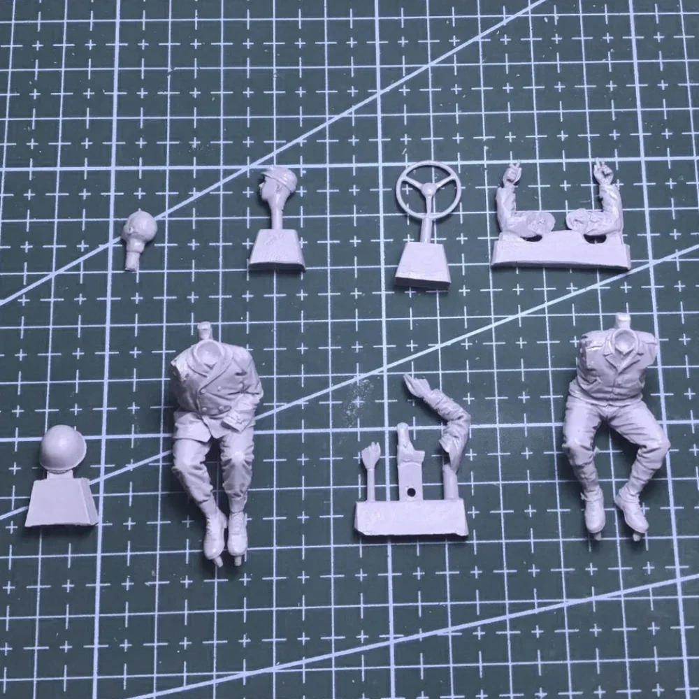 1/35 Scale Resin Figure Assembly Model Kit 2 US Soldier 2 People Miniature GK Unassembled Unpainted Free Shipping