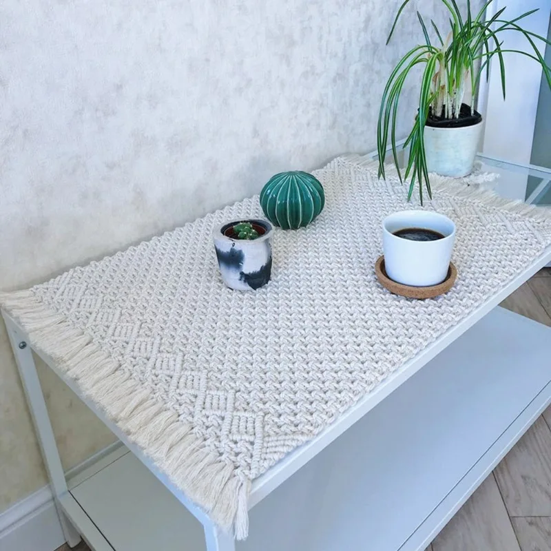 Kitchen Bohemian Decor Reversible Use Home Decor Wedding Garden Party Table Mat with Fringe Design