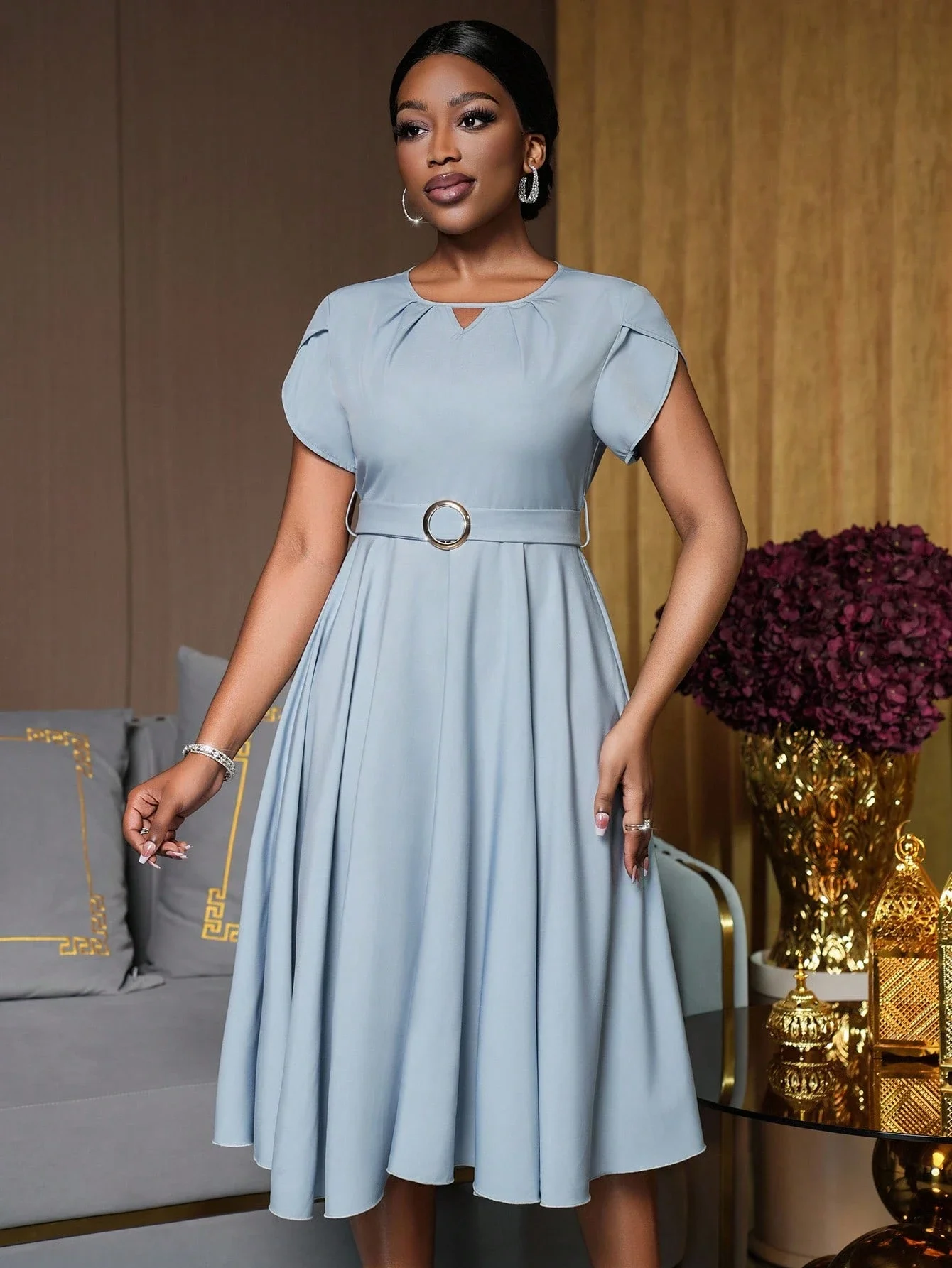 

Elegant A-Line Pleated Petal Sleeve Belted Dress With Round Neck
