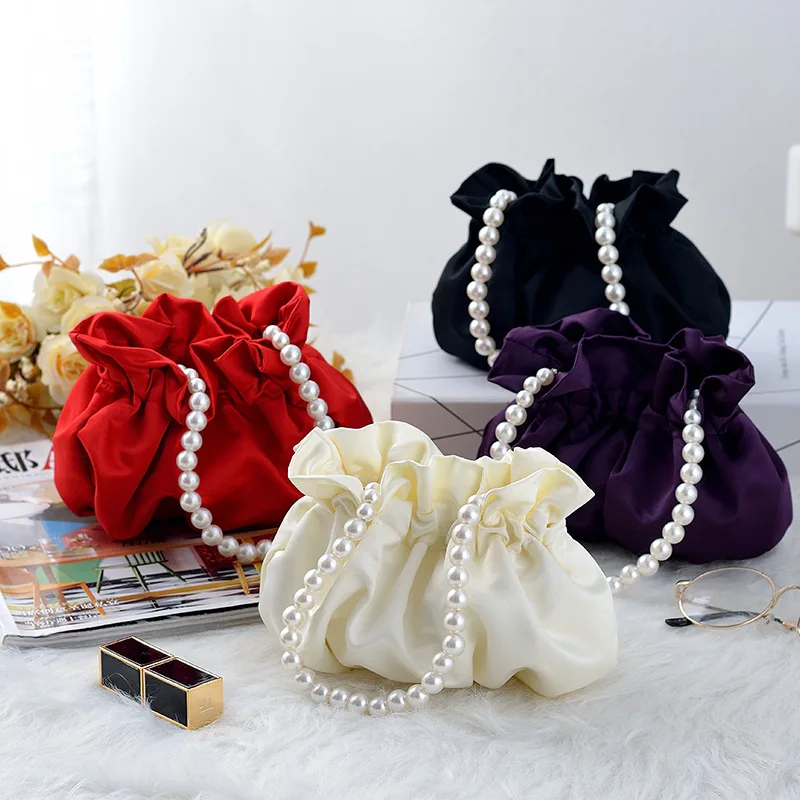 2022 New Women's Handbags Luxury Fashion Pearl Chain Party Bucket Bag Lady Day Small Clutches Purses Wedding Evening Handbag