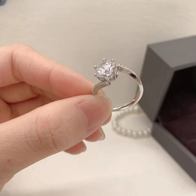 HX Light Luxury Wedding Ring Simple Unique Men and Women Wear Diamond Opening Adjustable Temperament Versatile Fashion Jewelry