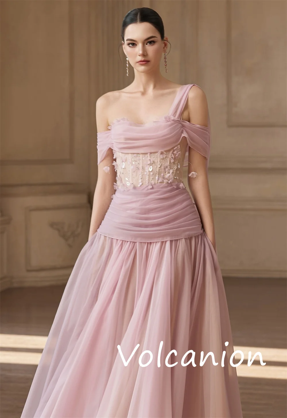 カスタマイズされたシンプルなファッションシフォンスパンコールプリーツAラインオフショルダーロングドレスオーダーメイド機会レトロ