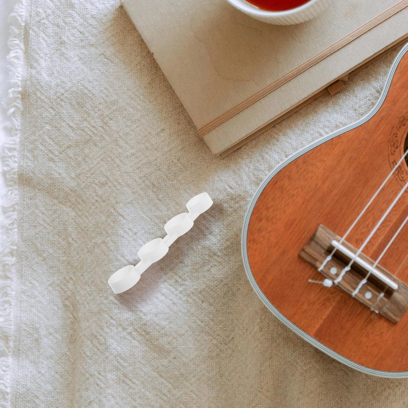 

Plastic Finger Expander Guitar Training Tool Beginner Finger Flexibility Trainer for Guitar Bass Piano Violin Musical Instrument