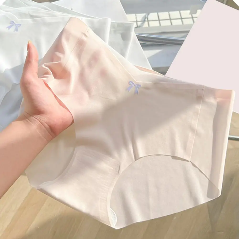 Ropa interior ultrafina para mujer, bragas de seda helada de Color sólido, calzoncillos sin costuras para mujer, bragas para niñas, lencería Sexy transpirable