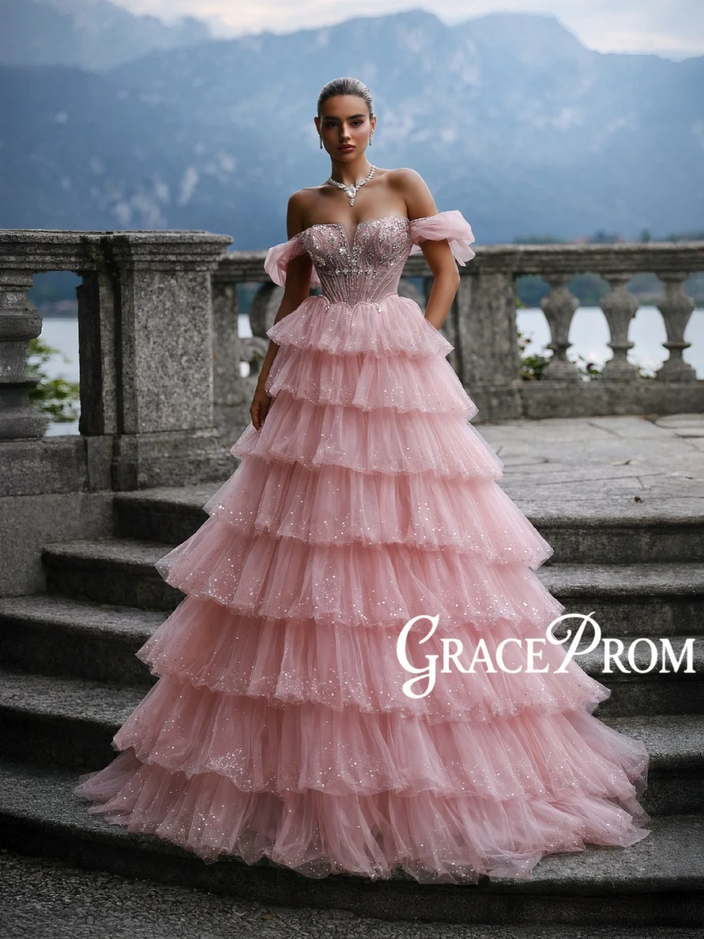 

Tiered Pink Tulle Long Evening Dress Shimmering Crystal Off Shoulder Wedding Party Gown Customized Elegant Red Carpet Gowns