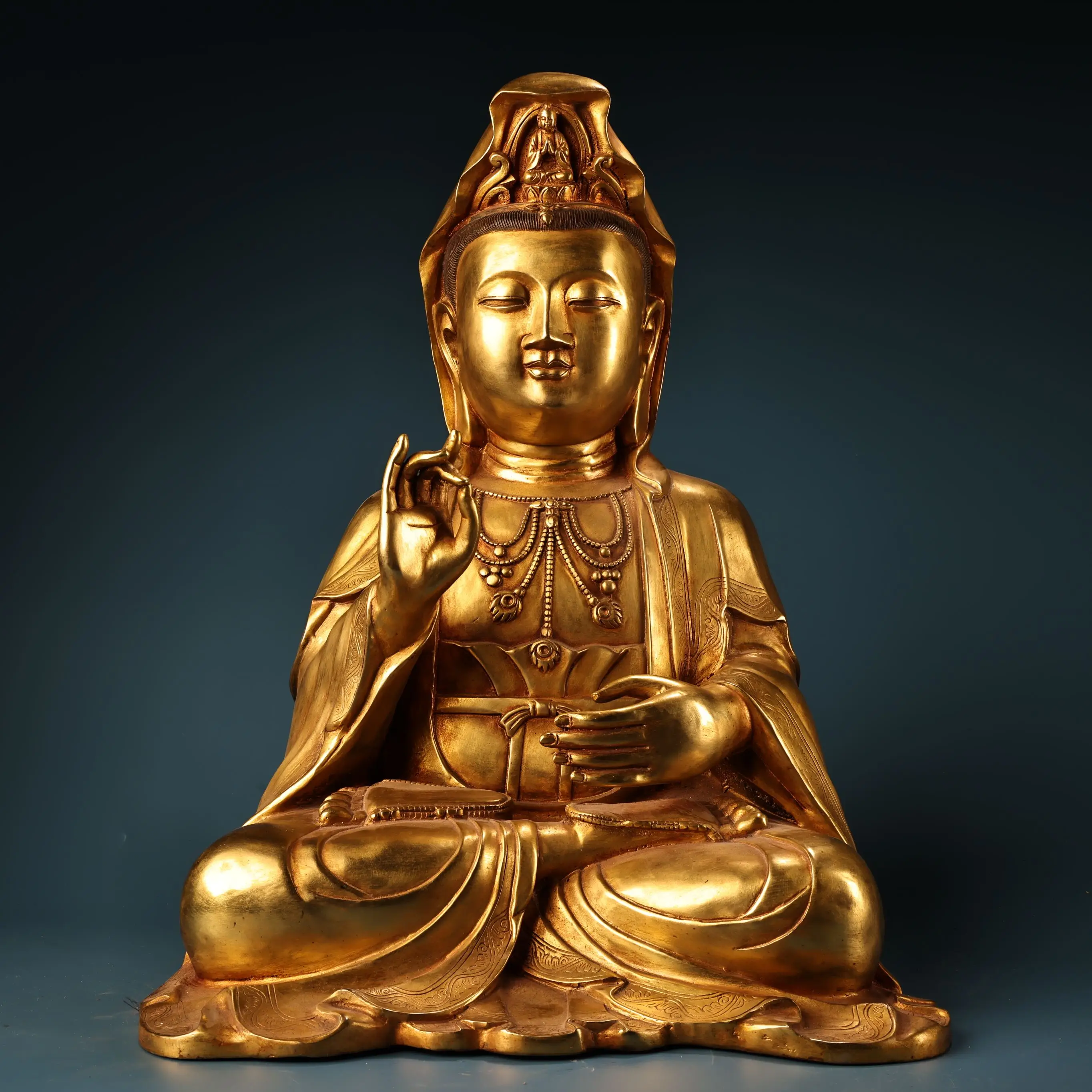 

20"Tibetan Temple Collection Old Bronze Gilded High Relief Guanyin Bodhisattva Sitting Buddha Amitabha Worship Hall