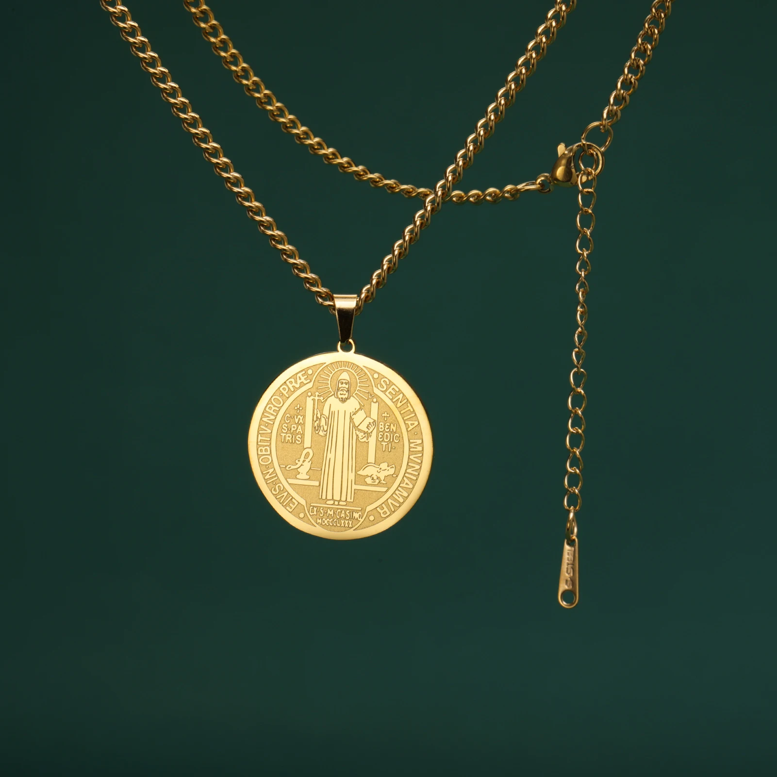 COOLTIME Saint Benedict Medaille Halskette Edelstahl katholischen Medaillon Anhänger Halsreif Vintage San Benito Amulett Schmuck Geschenk – Detail 14