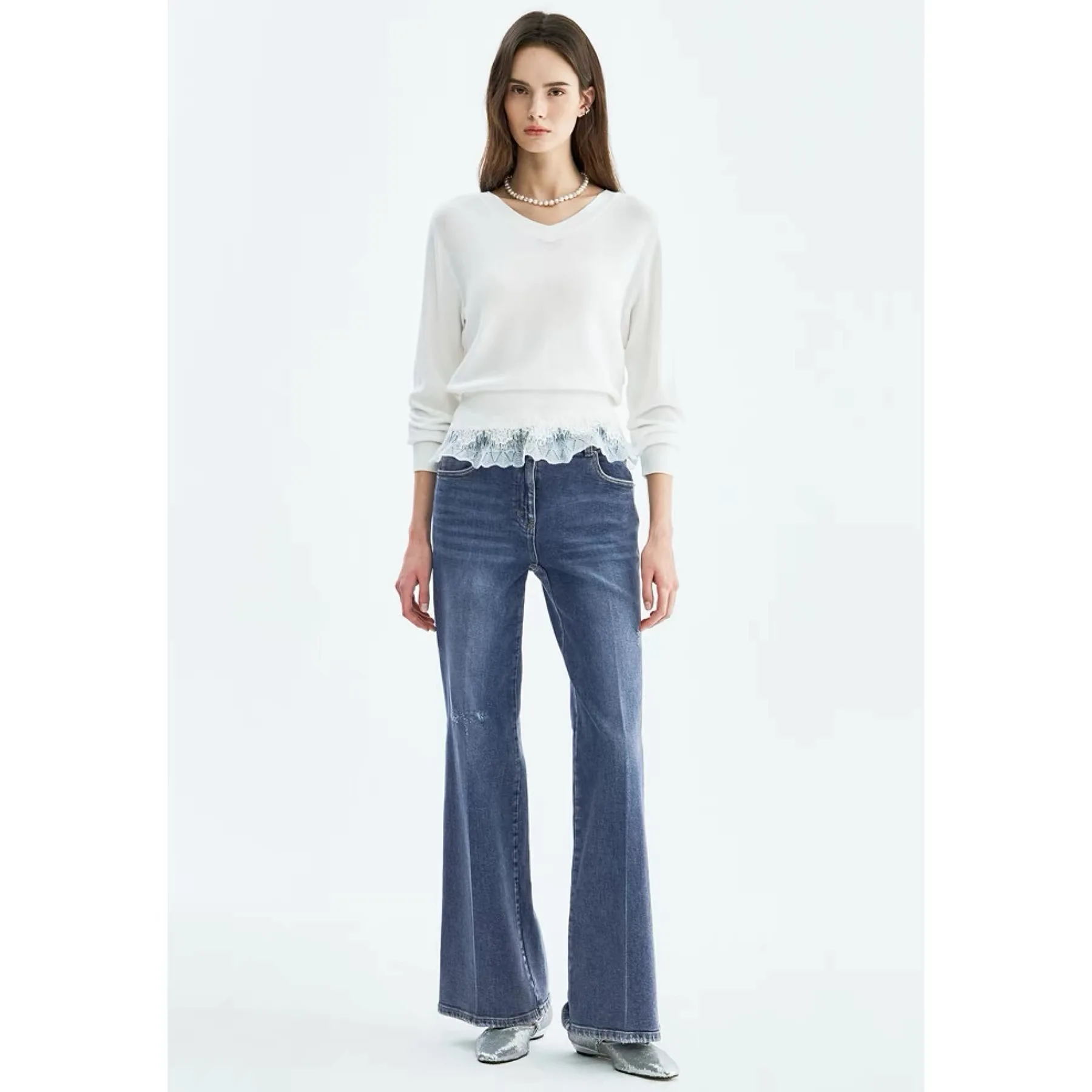 

Elegant Fashion V-neck Lace Trim Splice Knitted Sweater Versatile Style Commute Wind Regular Sleeve Long Sleeve Color