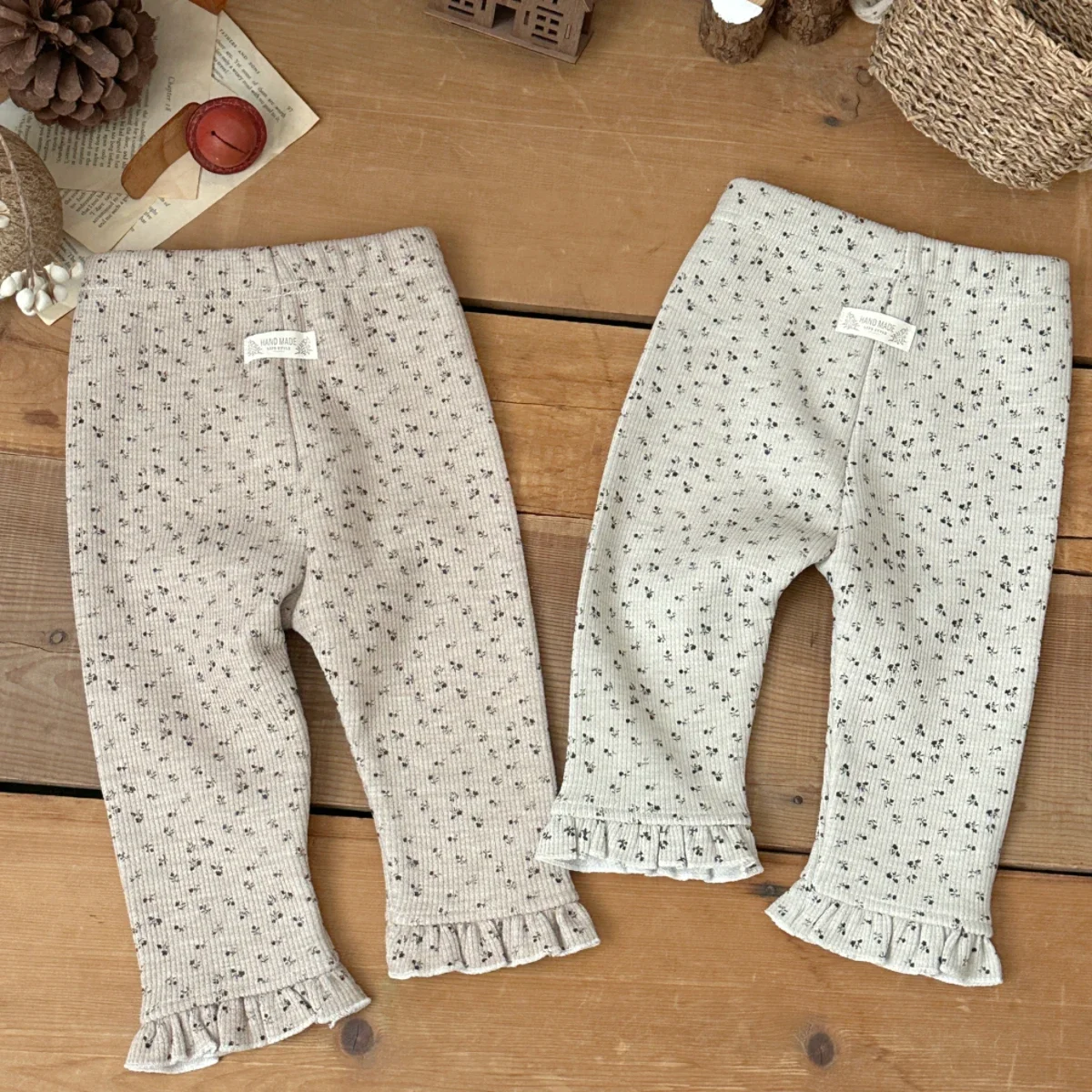 Spitzensaum, kleiner Blumendruck, Kinderhose, Baby-Mädchen, Winter, elastische Taille, lässige Kleinkind-Baby-Hose, Kleidung für 0–3 Jahre