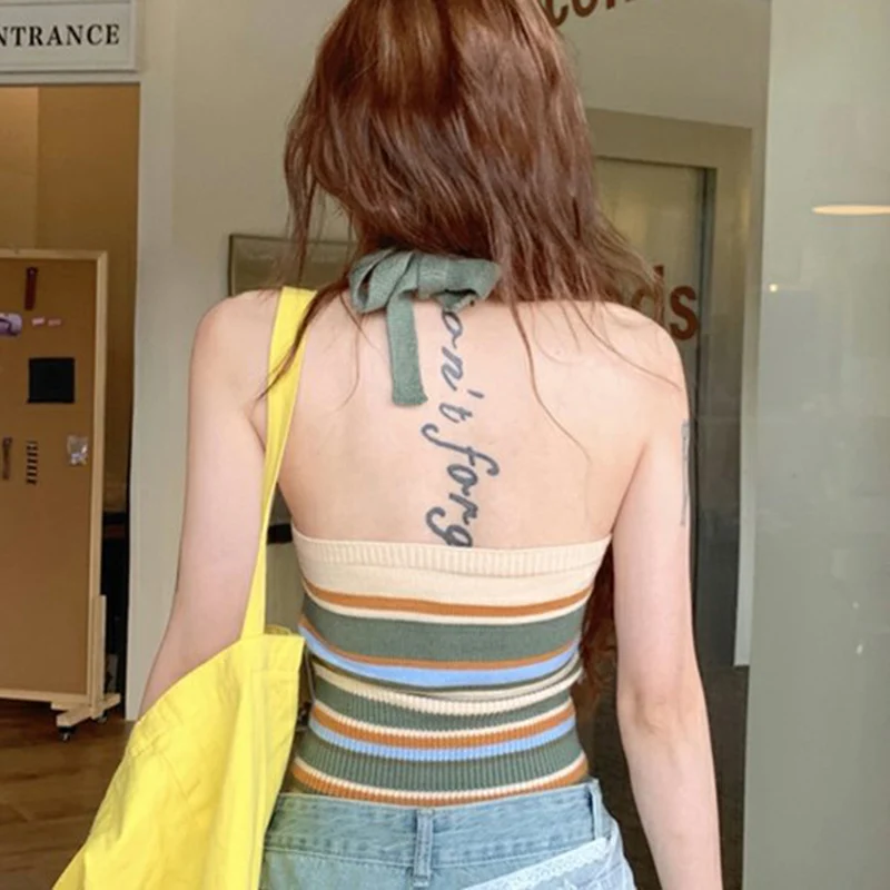 Streetwear Mix Color Stripe Canotte lavorate a maglia Donna Summer Beach Appeso al collo Gilet Donna 2025 Moda Slim Fit Y2K Gilet Donna
