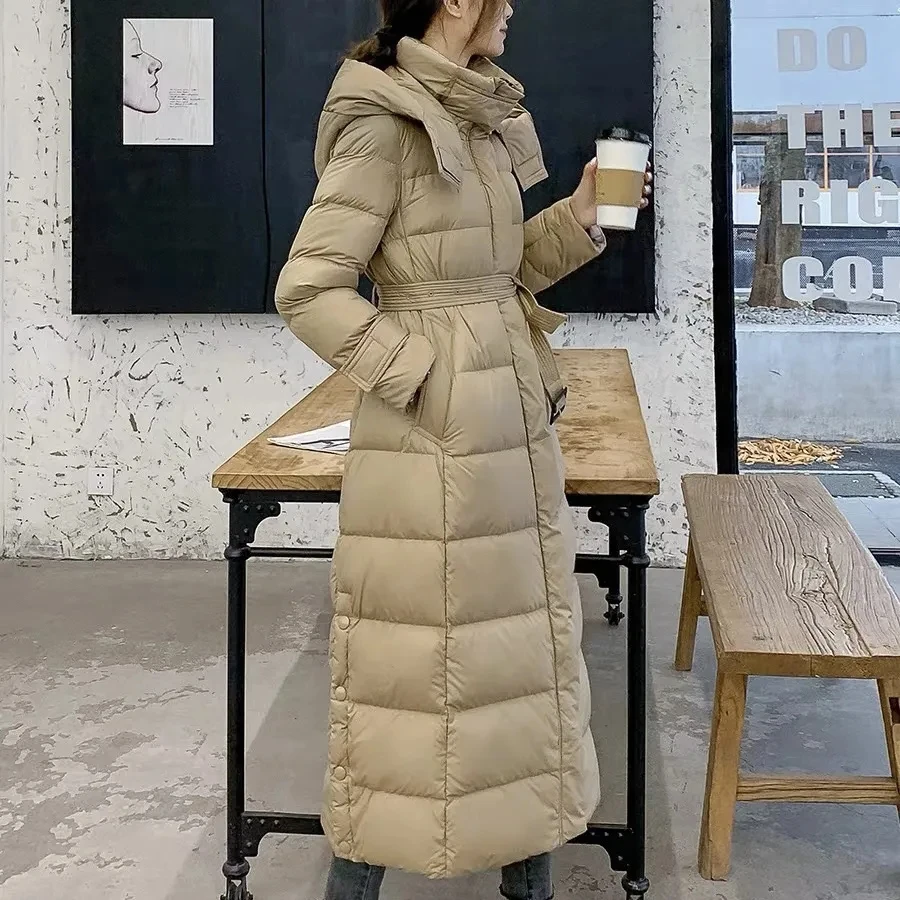 Black Winter down Jacket For women Medium long Korean version Slim Waist cinching Slimming Over knees 2025 New Hooded Warm Coats