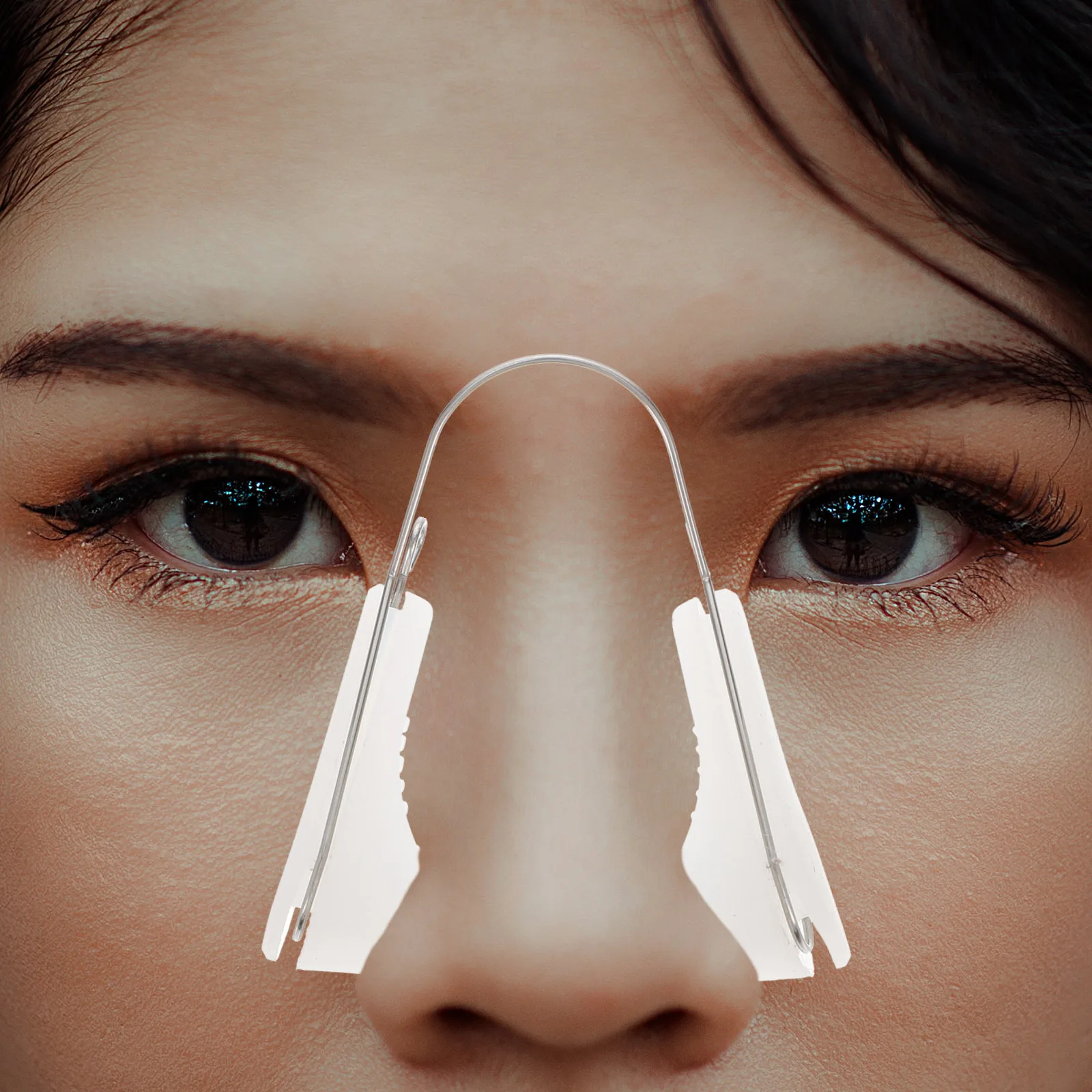 

2pcs Silicone Bridge Lifter Small Light Portable Flat Nose Corrector Nose Increased Device Beauty Supply Nasal Shaper Tool