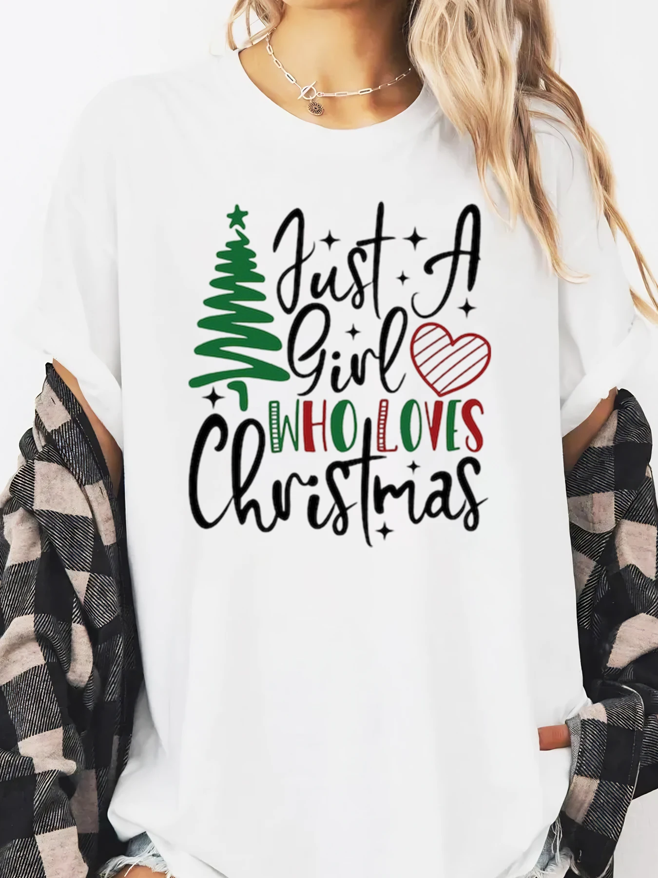 クリスマスツリー クリスマスを愛するただの女の子 プリント Tシャツ ホリデー 女性 カジュアルウェア ホワイト プラスサイズ