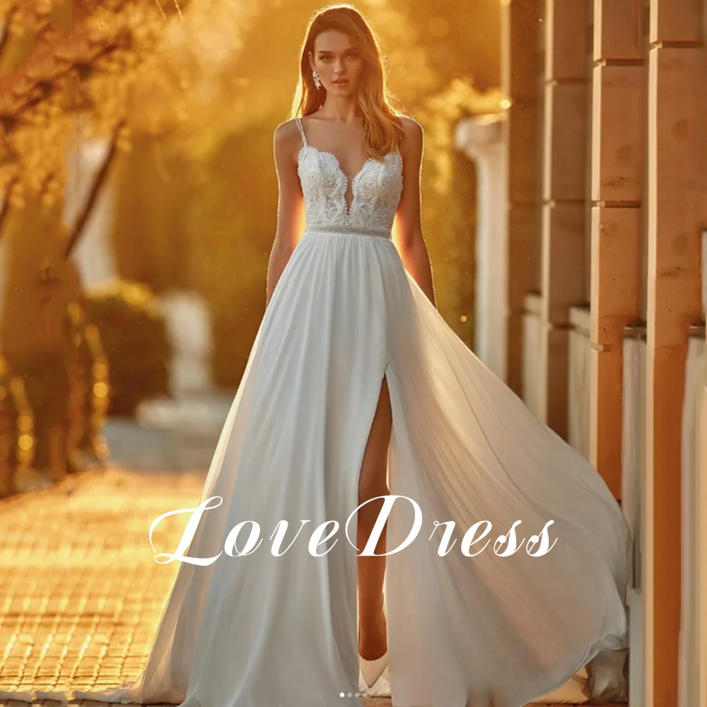 Boho Spaghetti Straps V-Neck Wedding Dress With Side Split Lace Applqiues Beach Chiffon Bride Gown Backless Criss-Cross A-Line