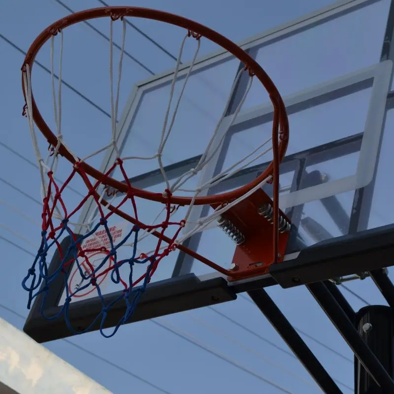 Supporto per canestro da basket regolabile portatile con tabellone in PE per interni ed esterni professionale di nuovo arrivo con struttura in metallo