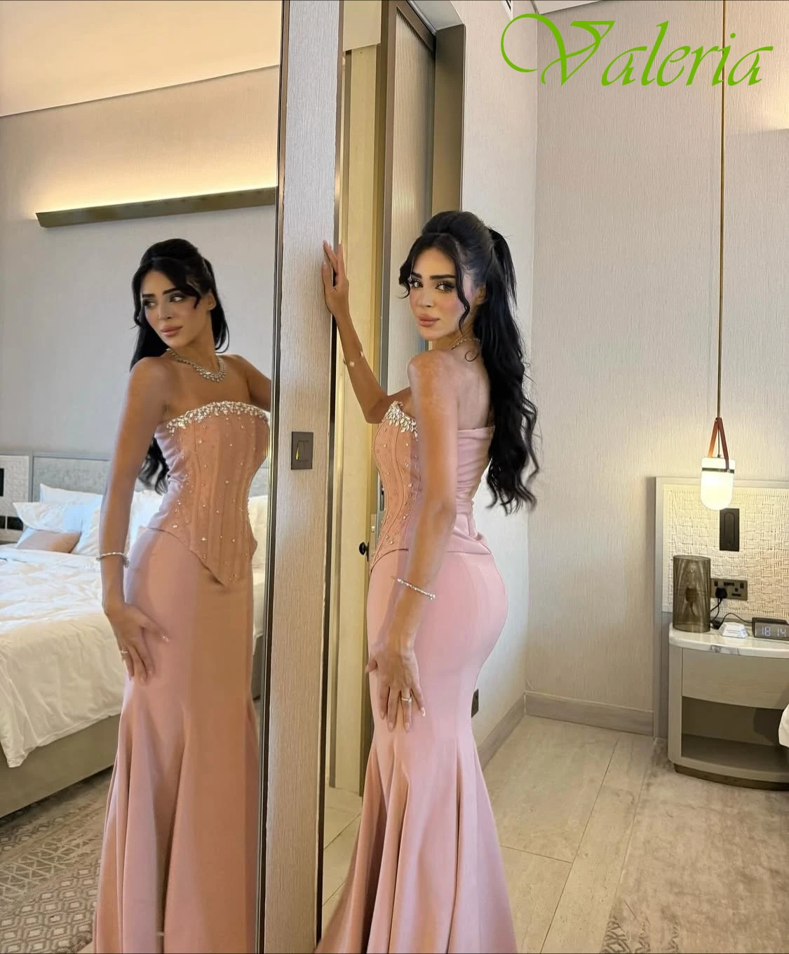 ชุดราตรีทรงเมอร์เมดแบบสั่งตัด ไม่มีสาย ไม่มีแขน สไตล์โมเดิร์นคลาสสิก ดีไซน์ประณีต คุณภาพสูง ชุดราตรีแบบดารา ชุดออกงานแฟชั่น