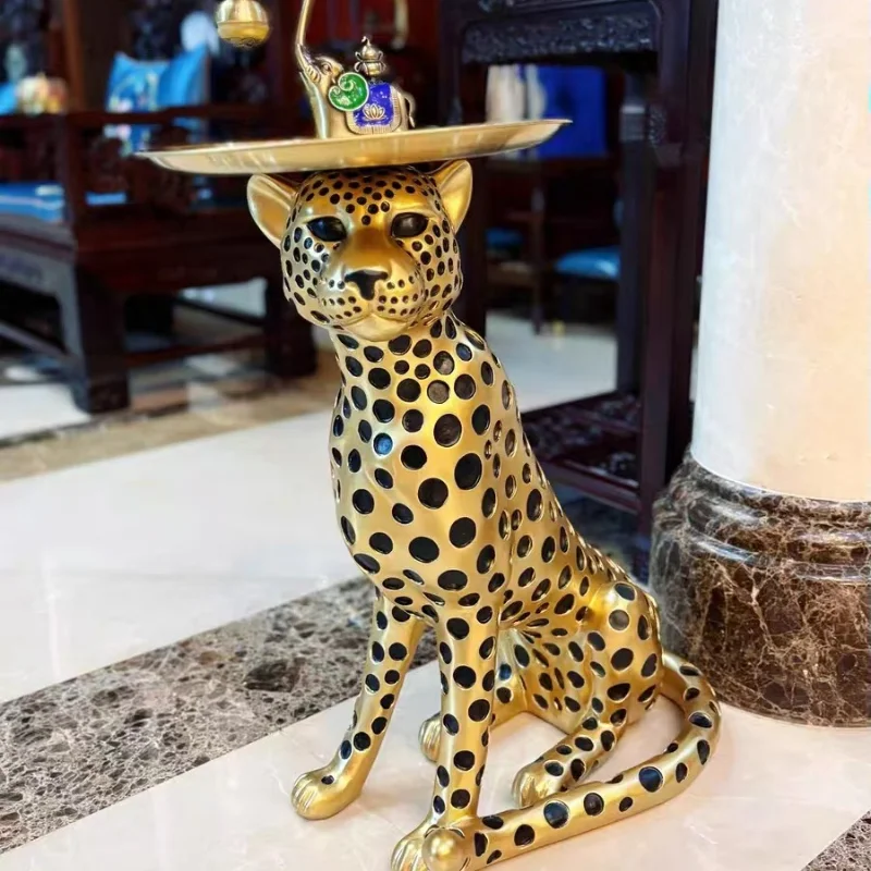 Creative Lucky Leopard Floor-standing Ornaments, Art Sculptures and Crafts Next To The Sofa in The Living Room, Home Decoration