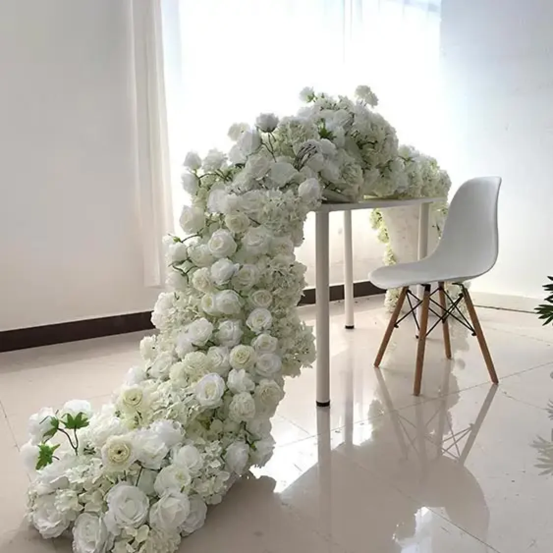 Y-I022 Wedding Props White Flowers Runners Flower Rows Artificial Flowers Table Runner For Wedding Decoration