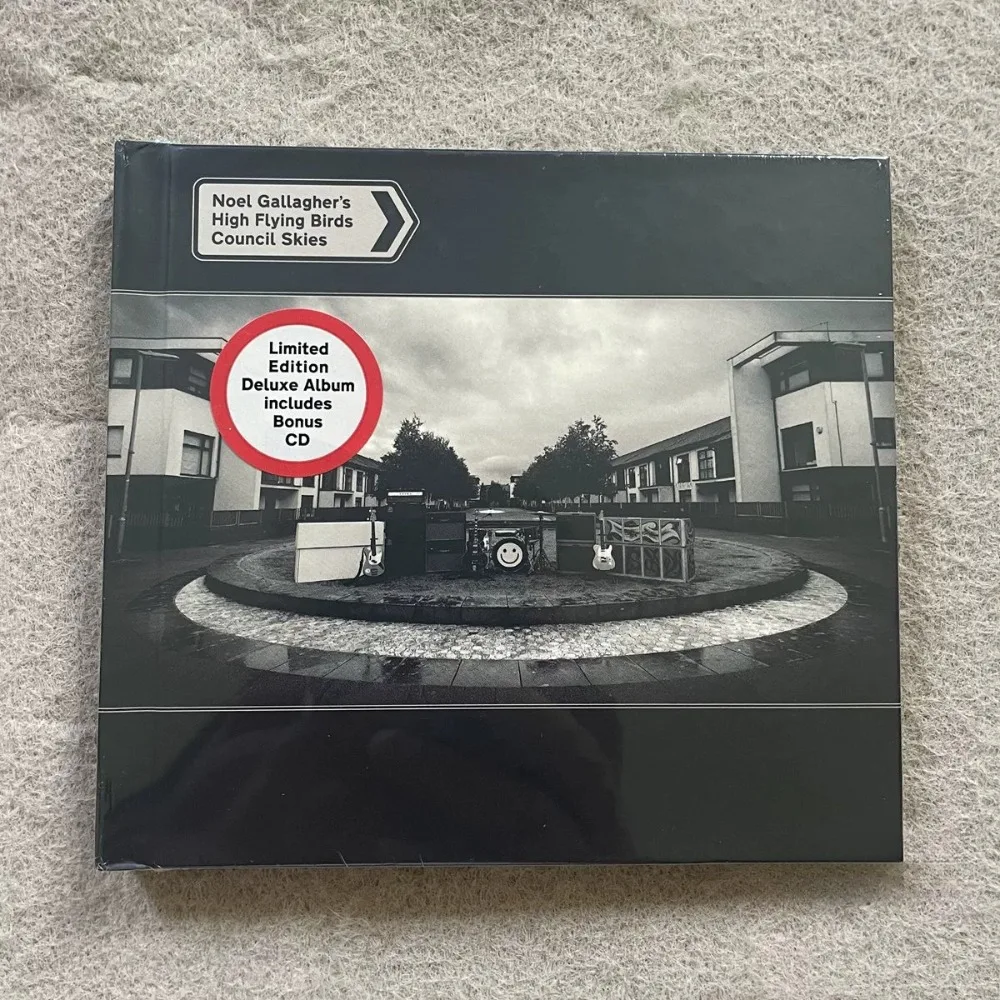 

Noel Gallagher Council Skies 2CD - Brand New Indie Rock Album - Iconic Vocals & Nostalgic Melodies for Music Fans & Collectors