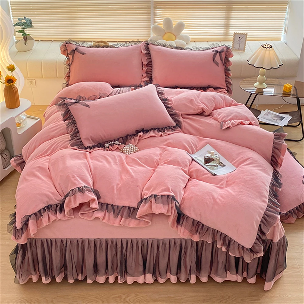 Luxury Princess Bedding Set Kawaii Bed Skirt Milk Velvet Warm Thickened Four-Piece Set Pillowcase Girls Duvet Cover Home Decor