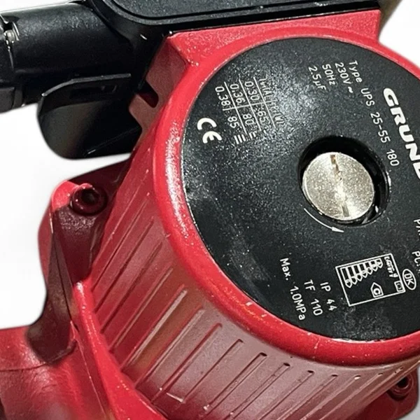 

Циркуляционный насос Ups 25-55 180 95906404, новый оригинальный Spot Plc