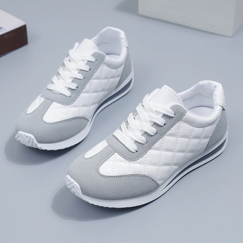 Seasonal New Women Flat Sole Single Shoes Oversized Casual Sports Shoes Running Tennis Low Top Lace Up Women Shoes