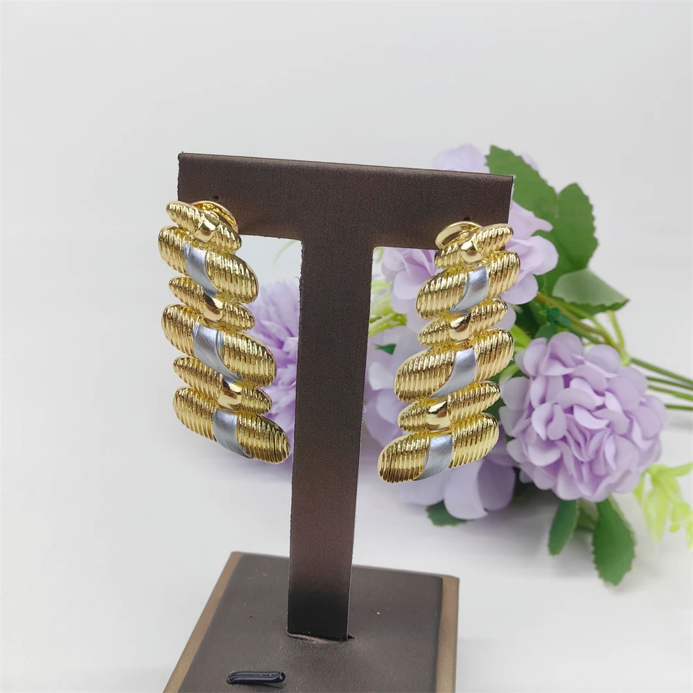 4-teiliges Design-Farbset mit – Women Accessories Dubai Bewertung und Preis