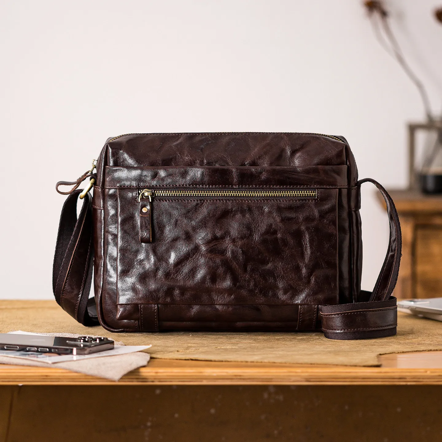 vintage designer handmade high-quality genuine leather men's messenger bag casual luxury real cow leather pleated shoulder bag