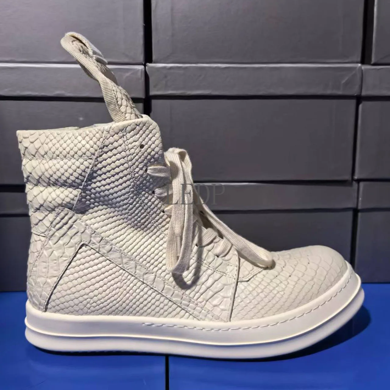 

Ro Snake Pattern Leather High Top Sneakers for Men & Women Luxury Lace Up Zip Designer Boots Yellow High Street Fashion Shoes AC