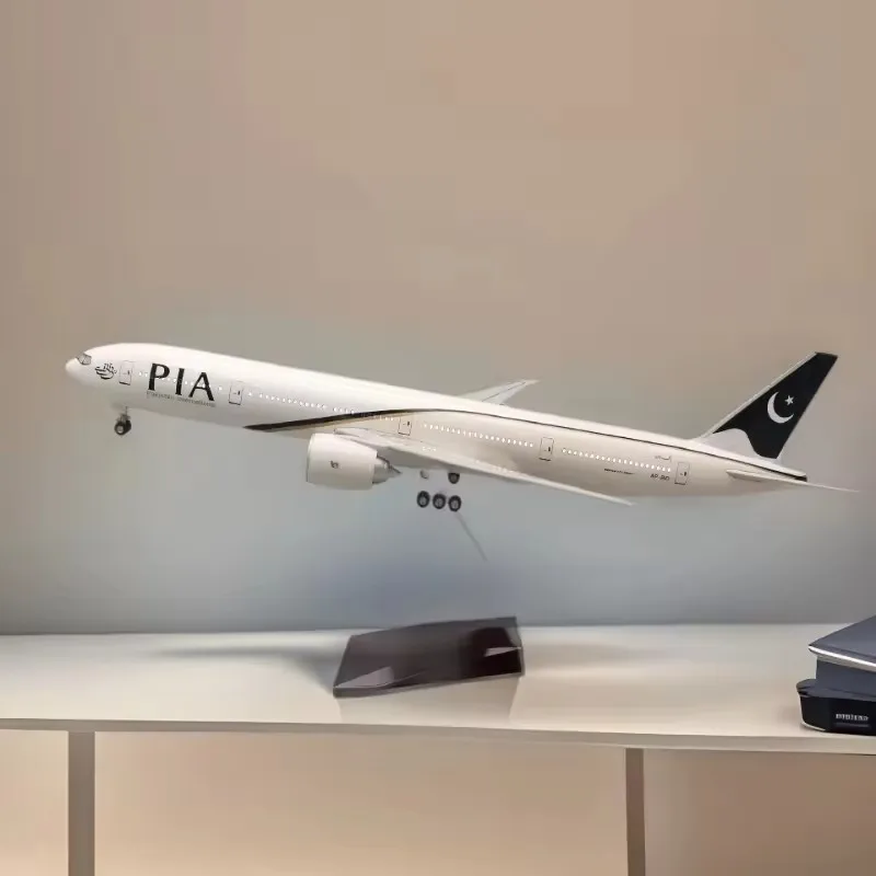 1/150 Schaalmodel Diecast Hars Vliegtuig Boeing B777 Pakistan PIA Luchtvaartmaatschappij met Licht Vliegtuigen Speelgoed Collectie Display Geschenken Fan