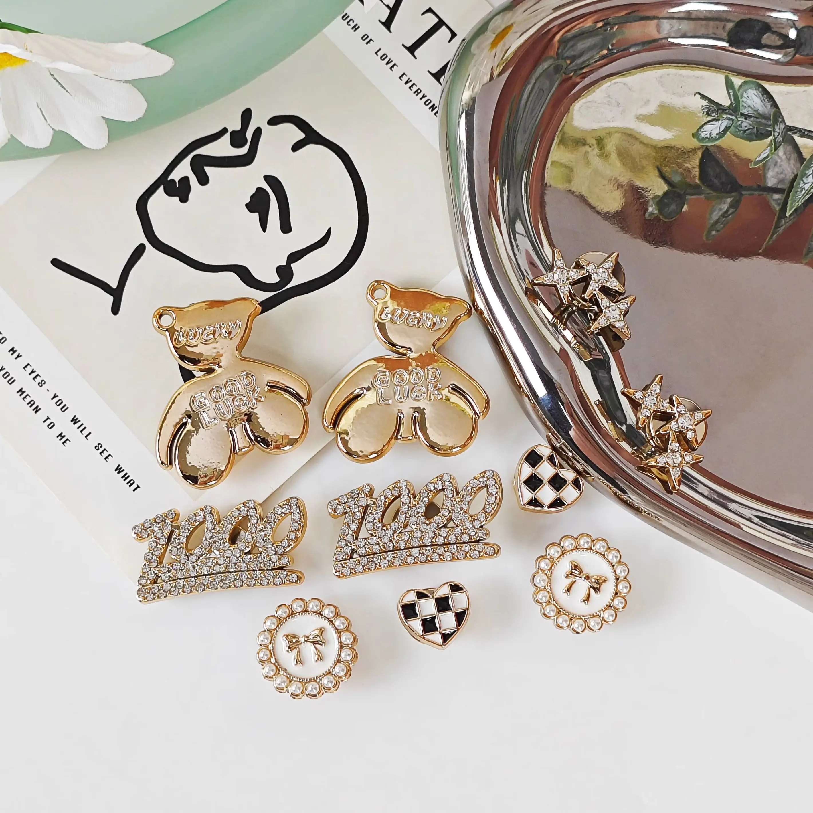 10Pcs DIY Shoe Decoration Charms: Shiny Bears, Stars, Plaid Hearts, Number Symbols Decorative Buckles, Non-Metal Lightweight Material, Y2K Fashion Versatile Cute Personality Accessories for Men and Women, Suitable for Eva Beach Shoes, Sandals, Removable Shoe Decorations, Holiday Gifts