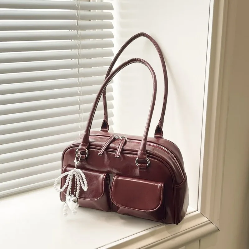 

Large Capacity Diaper Bag, Stylish Commuter Satchel, Classic Leather Shoulder Bag With Trendy Letter Logo Design