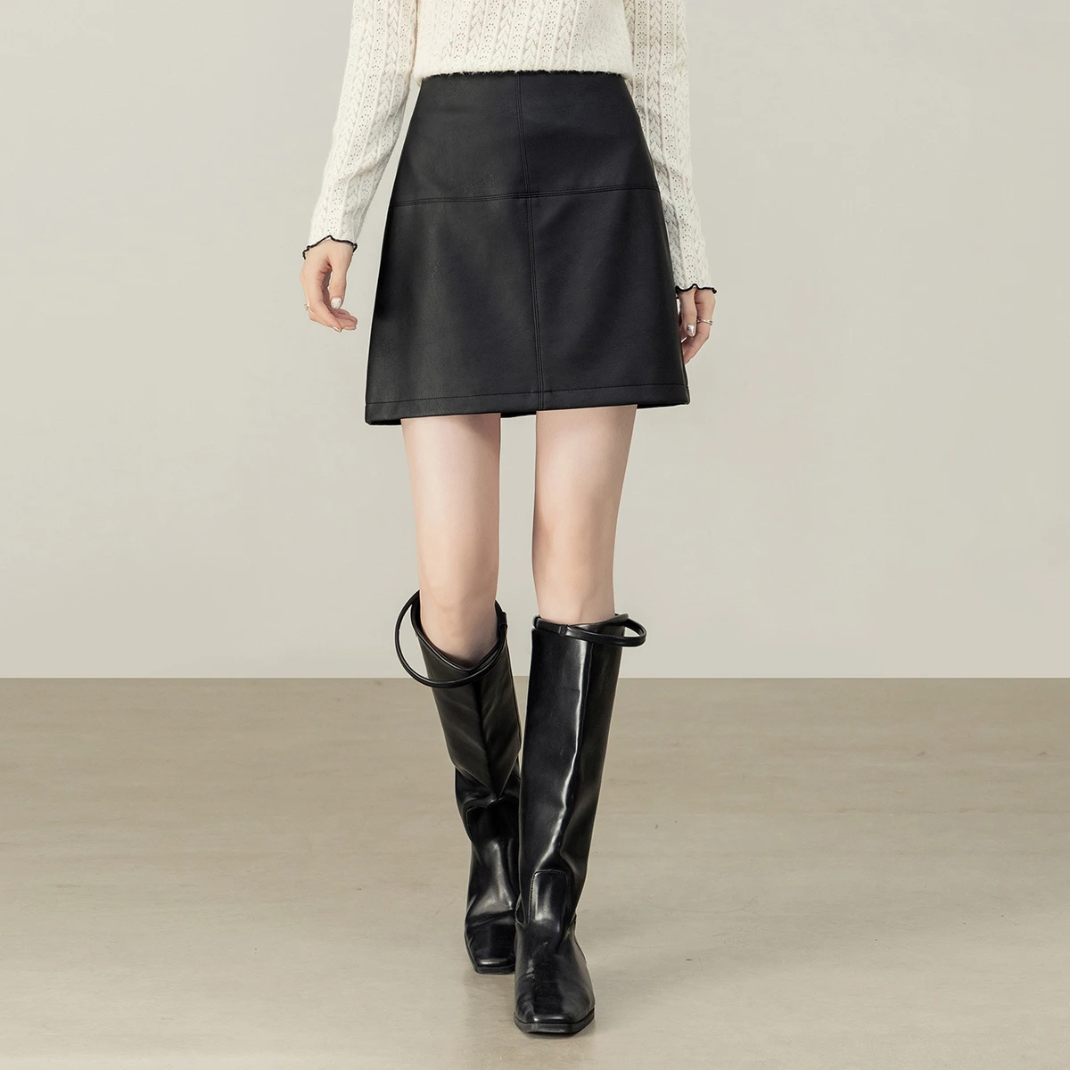 SENTUBILA Women's PU Leather Skirt Autumn 2025 New Mid Waist Office Commuter Chic Elegant Design Faux Leather Skirt 153QA3199