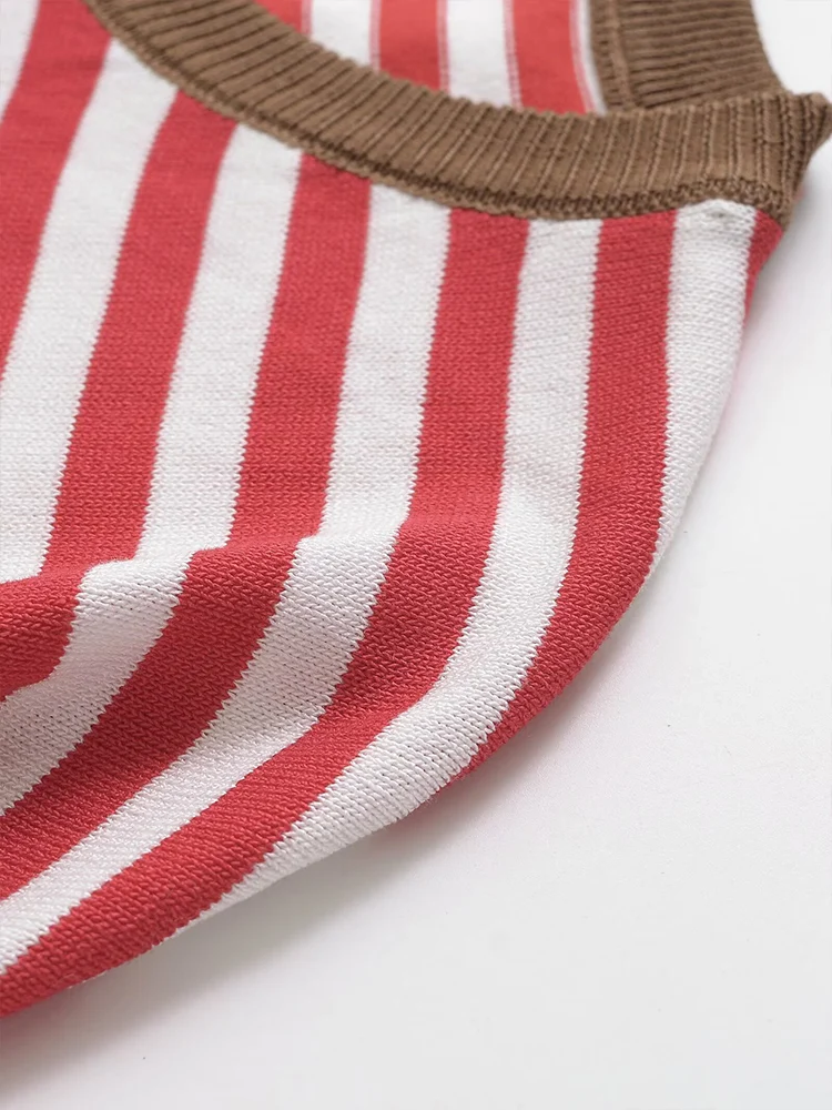 ヨーロッパとアメリカのスタイルの秋の新作ファッション、シンプルでカジュアルな女性のゆったりとしたストライプ柄の丸首長袖セーター