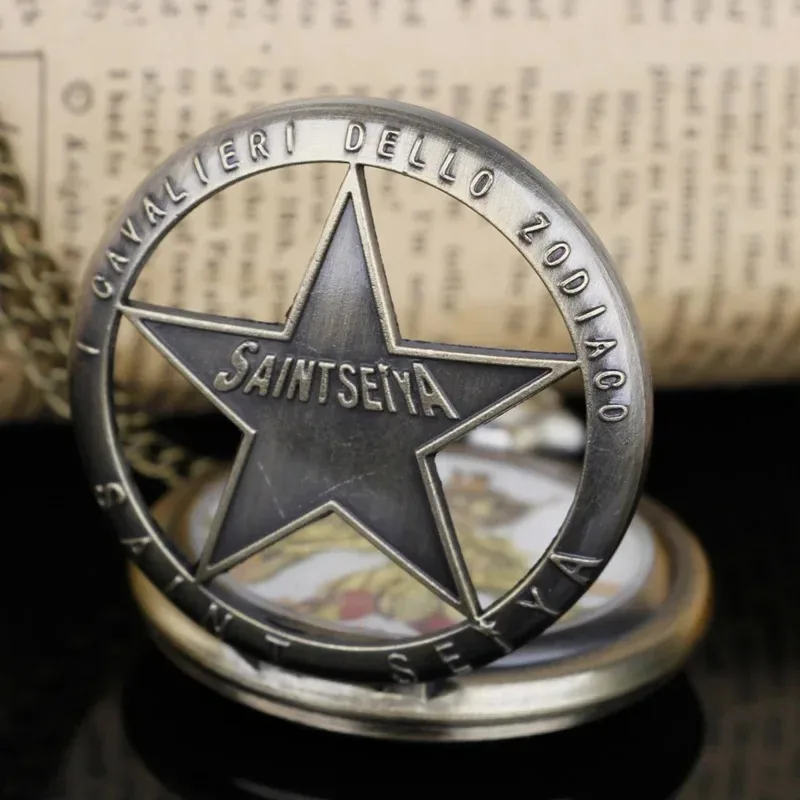 الكلاسيكية الكرتون أنيمي الذهب سانت خمر الإبداعية الجوف ساعة جيب كوارتز مع سلسلة قلادة سلسلة الرجال الأطفال