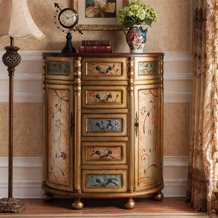 

Retro painted three buckets, four buckets and five buckets to make the old entrance semi-circular side corridor