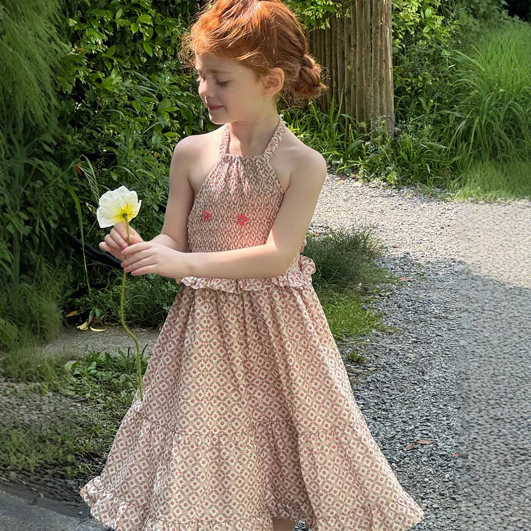 

Girls Skirt 2025 Summer New Childrens Clothing Girls Baby Fashionable Embroidery Hanging Neck Backless Dress Casual Simple