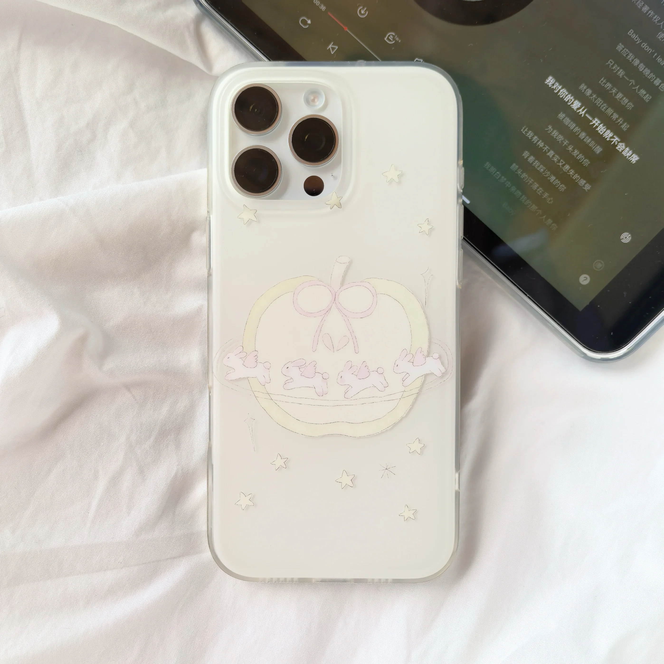 White rabbit Phone Cases For Samsung galaxy s25 s24 s24plus s24ultra s23 s22 s21 s21fe s23fe s20fe Cover